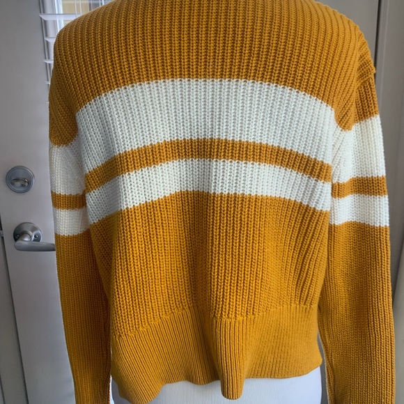 Lottos Moss X Pacsun Yellow and White Sweater - Picture 2 of 5